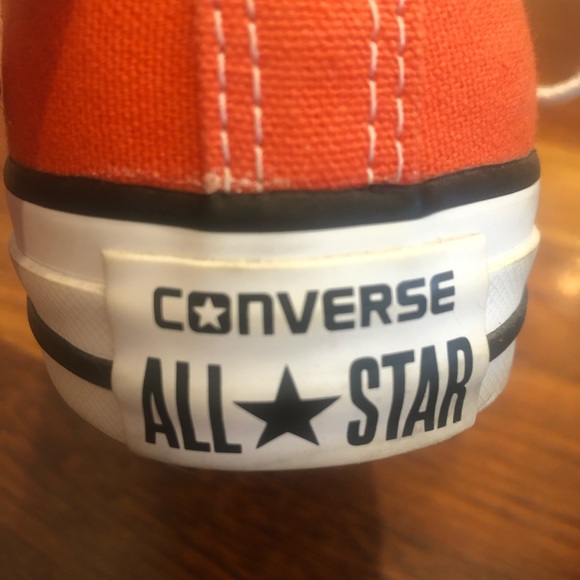 Orange converse size 8Men size 10women never worn - Picture 4 of 8